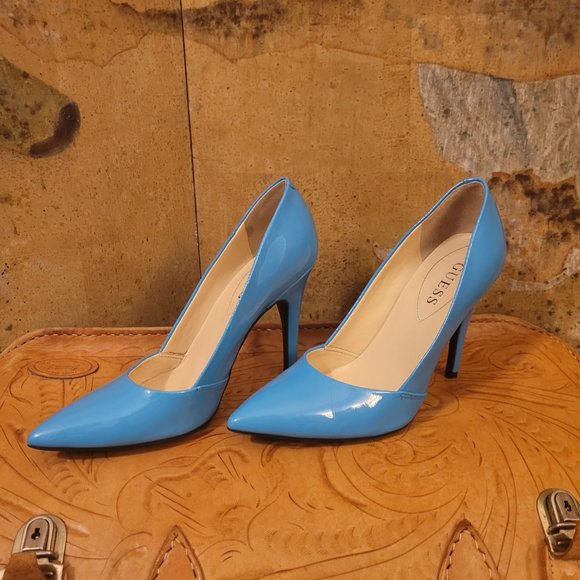Beautiful Guess Electric Blue Patent Leather Stilettos Pointed Toe Size: 7M - Picture 1 of 9